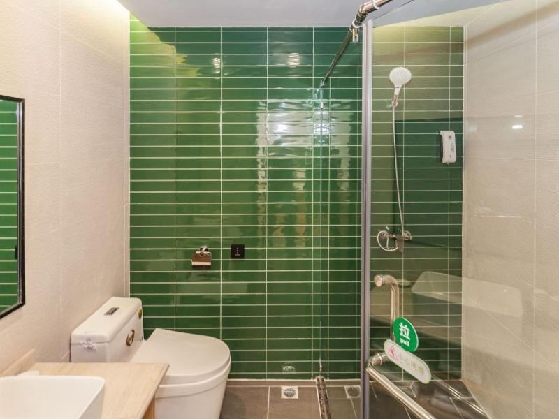 Greentree Inn Dalian Airport New District Xinzhaizi Express Hotel מראה חיצוני תמונה