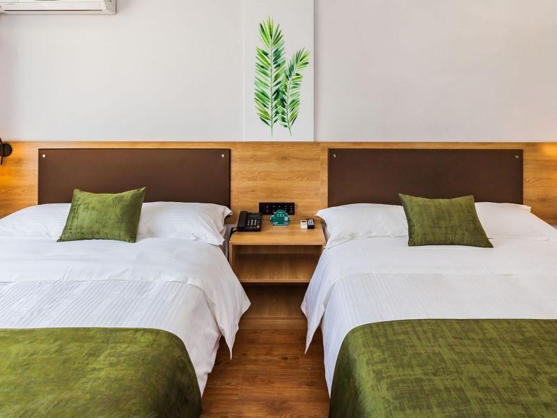 Greentree Inn Dalian Airport New District Xinzhaizi Express Hotel מראה חיצוני תמונה