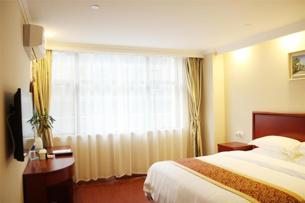 Greentree Inn Dalian Airport New District Xinzhaizi Express Hotel מראה חיצוני תמונה