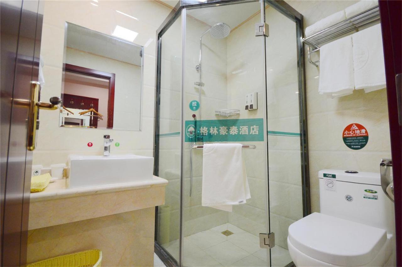 Greentree Inn Dalian Airport New District Xinzhaizi Express Hotel מראה חיצוני תמונה